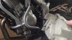 Замена масла в двигателе на мотоцикле Yamaha FZ6-S