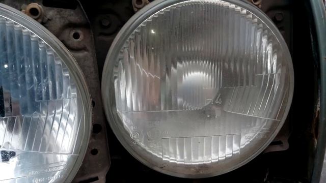 VW golf 2-восстанавливаем свет фар.ремонт галогенок смотреть онлайн