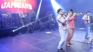 Черна кокошка (болгарская народная песня)