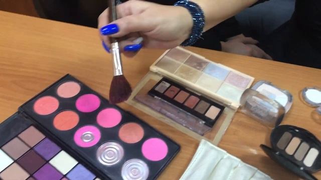 Мастер-класс "Корректирующий макияж" смотреть онлайн