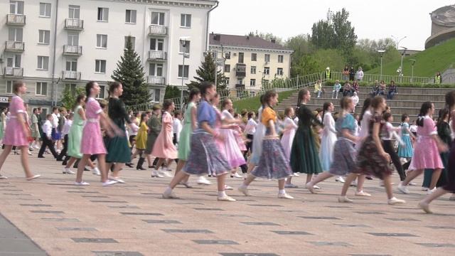 В Самаре прошла масштабная акция "Вальс Победы"