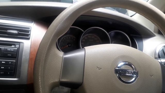 Grand Livina 1.8 XV manual смотреть онлайн