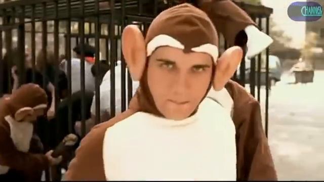 Bloodhound-Gang-&-Ellie-Goulding----I-Need-Your-To.mp4 смотреть онлайн