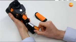 Testo 870 2 Infrared Camera Inserting The Battery