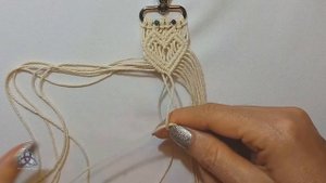 How to make Macrame Heart Keychain Tutorial - Macrame Key Hanger - Pattern 3