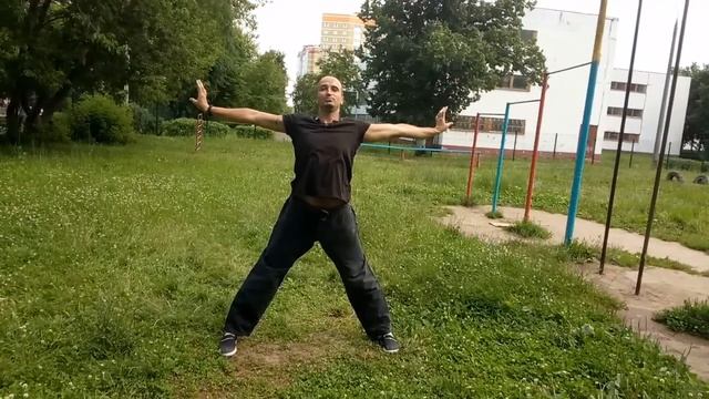 Двухминутная разминка для тех кто мало двигается на работе смотреть онлайн