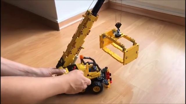 6352 Cargomaster Crane - Technic Recreation смотреть онлайн