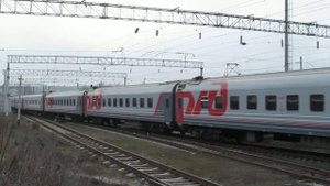 ЭП1М-410 с поездом №033С Владикавказ - Москва Казанская