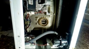 Не отжимает белье стиральная машина индезит (INDESIT IWSD71051)