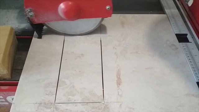 Электрический плиткорез. Вырезаем отверстие в плитке. смотреть онлайн