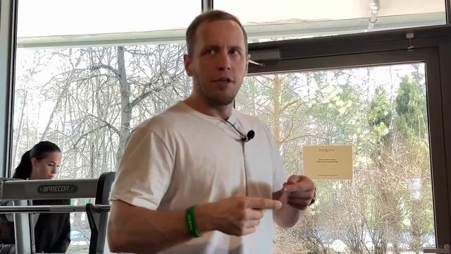 НЕ СОВЕРШАЙ ЭТИХ ОШИБОК! Разбор техники приседаний и становой тяги с @AybolitusEpifus смотреть онлайн