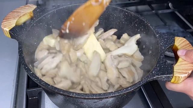 Как ВКУСНО жарить грибы ЖАРЕНЫЕ ГРИБЫ С ЛУКОМ/Қазақша рецепт смотреть онлайн