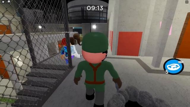 КОТЁНОК ЛАЙК и RED CAT троллят игроков в игре Пигги роблокс | Piggy roblox | Угадай где Пигги))