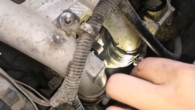 Большой расход топлива из-за копеечной детали.