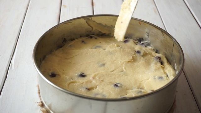 Очень вкусный ТВОРОЖНЫЙ  вишневый пирог. Просто и очень вкусно.