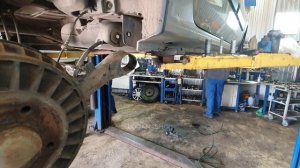 Замена сайлентблоков задней балки Lada Largus