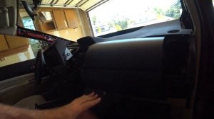 Покупка Pontiac Vibe GT. Ремонт приборной панели Toyota Prius 2004г.