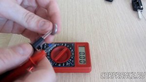 Разборка выкидного ключа и замена (проверка) батарейки
