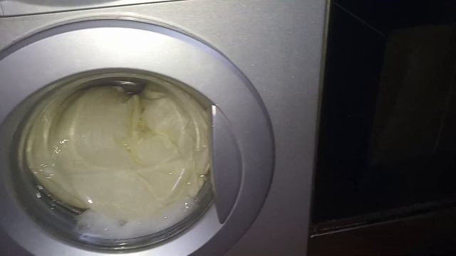 Стиральная машина LG WD-80155NUP Стирка подушки (2/2) смотреть онлайн