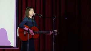 Война -слово женского рода... поёт Васильева  Анастасия