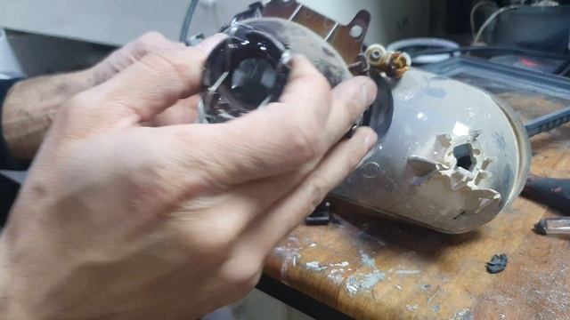 FORD FOCUS 2.5 FAR TEMİZLİĞİ смотреть онлайн