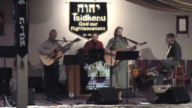 Play Your Tambourine смотреть онлайн