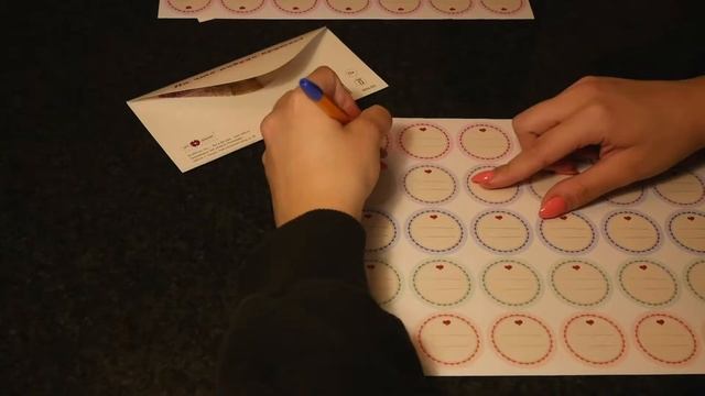 Flex-n-roll PRO - Круглые самоклеящиеся наклейки  этикетки  для подарков