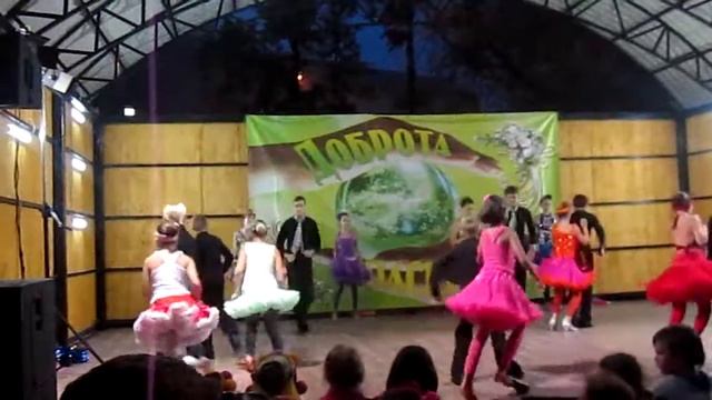 Стиляги: Мы танцуем буги вуги смотреть онлайн