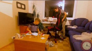 КТО КРУЧЕ? Даник собирает ЛЕГО, а папа собирает СТУЛ. FERRARIvsLEGO