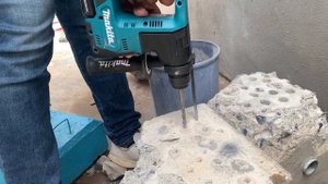 Makita HR140D 12V Rotary Hammer