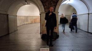 Муслим Магомаев - Элегия - Нет солнца без тебя - песню исполнил в метро Москвы Юрий Барков #metro