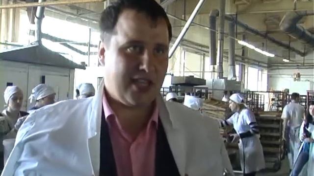 Школьники города посетили хлебозавод и познакомились с процессом выпечки пасхальных куличей смотреть онлайн