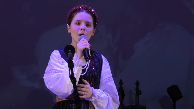 София Борзова - Можно я буду рядом смотреть онлайн