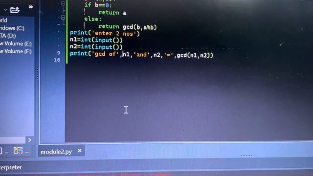 Python program:Recursive function to compute GCD of two numbers смотреть онлайн