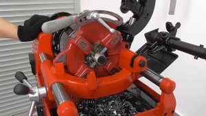 Нарезаем Метрическую резьбу на Белорусском резьбонарезном станке BrexMATIC 2А