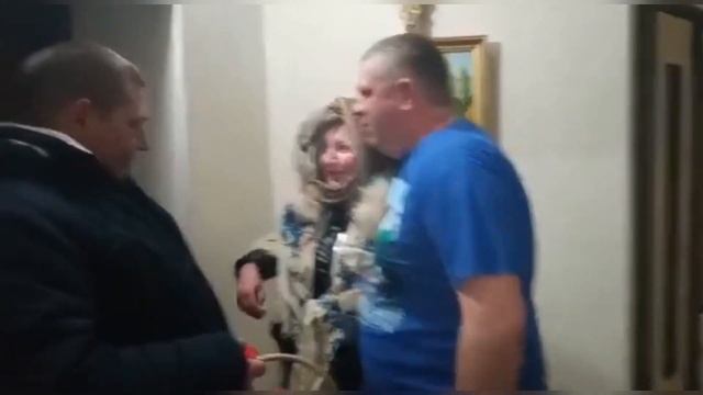 Русские колядки ! Как надо поздравлять соседей ??? #новыйгод #рождество #колядки смотреть онлайн