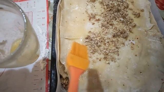 Пахлава легкий рецепт.  Восточная сладость. Пахлава с грецким орехом и медом
