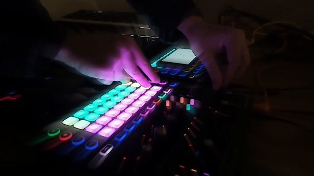 Ambient Improvisation [ Mono Station - Polyend/Dreadbox Medusa - Waldorf Blofeld ] смотреть онлайн