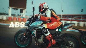 CFMOTO  400NK VS 650NK