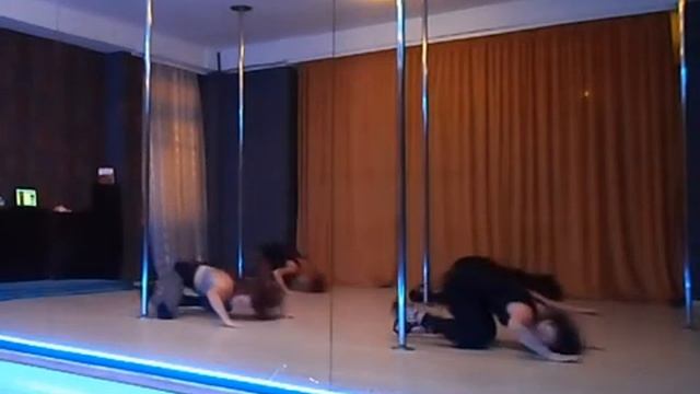 Alexis Studio Exotic Pole Dance class смотреть онлайн