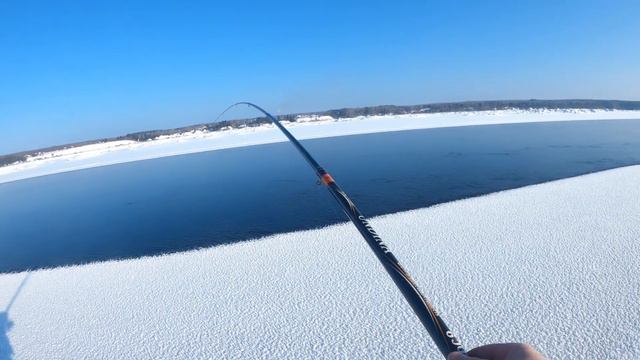 Что нам надо для счастья? УДОЧКУ И РЕКУ! смотреть онлайн