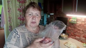 Жизнь в деревне простых людей. Погода стоит дождливая .