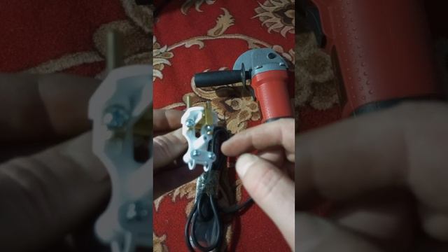 как правельно ставить на ушм, вилки римонтные 220вольт 16 ампер смотреть онлайн