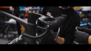 BIKE BUILD: Trek Madone SLR Gen 7!!