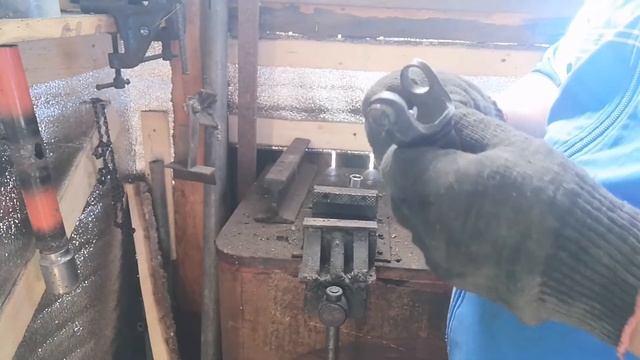 Замена нижней рулевой крестовины.Тойота Карина. смотреть онлайн