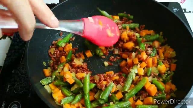 ФАНТАСТИЧЕСКИЙ ПП ОБЕД. ПП РЕЦЕПТЫ. КРАСНЫЙ РИС С ОВОЩАМИ И АДЫГЕЙСКИМ СЫРОМ. смотреть онлайн