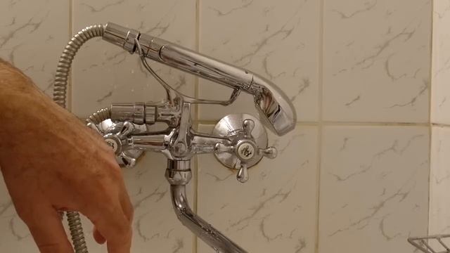 Умный экономный душ для ванной с анекдотом об экономии смотреть онлайн