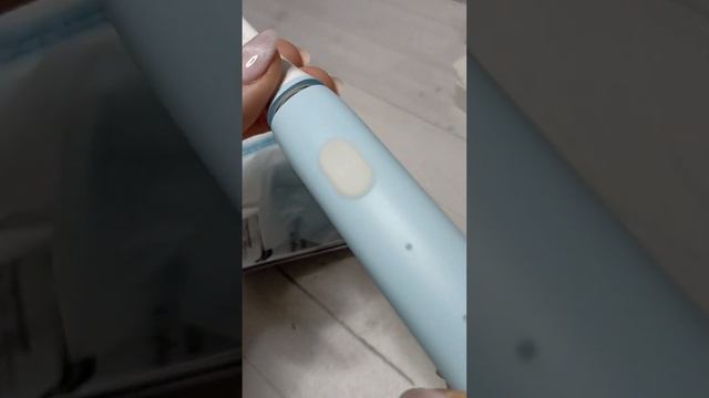 Электрическая звуковая зубная щетка RL050 и новинка пасты от бренда Revyline. ??? смотреть онлайн