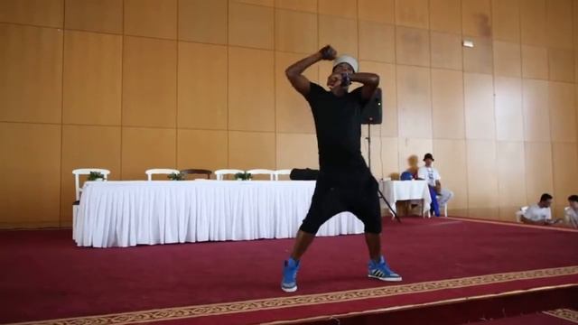 Реггетон - Fredy Clan смотреть онлайн