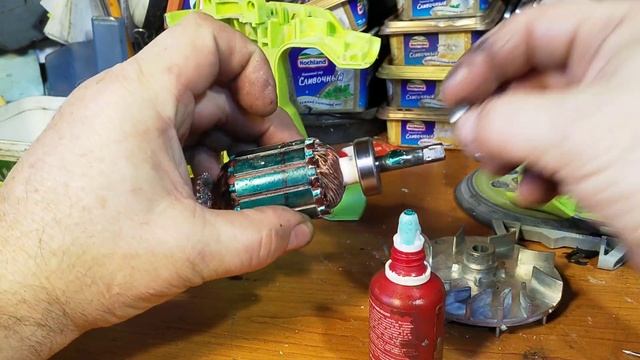 Шлифовальная Ryobi ROS300. Разбираем, что внутри и тестируем смотреть онлайн